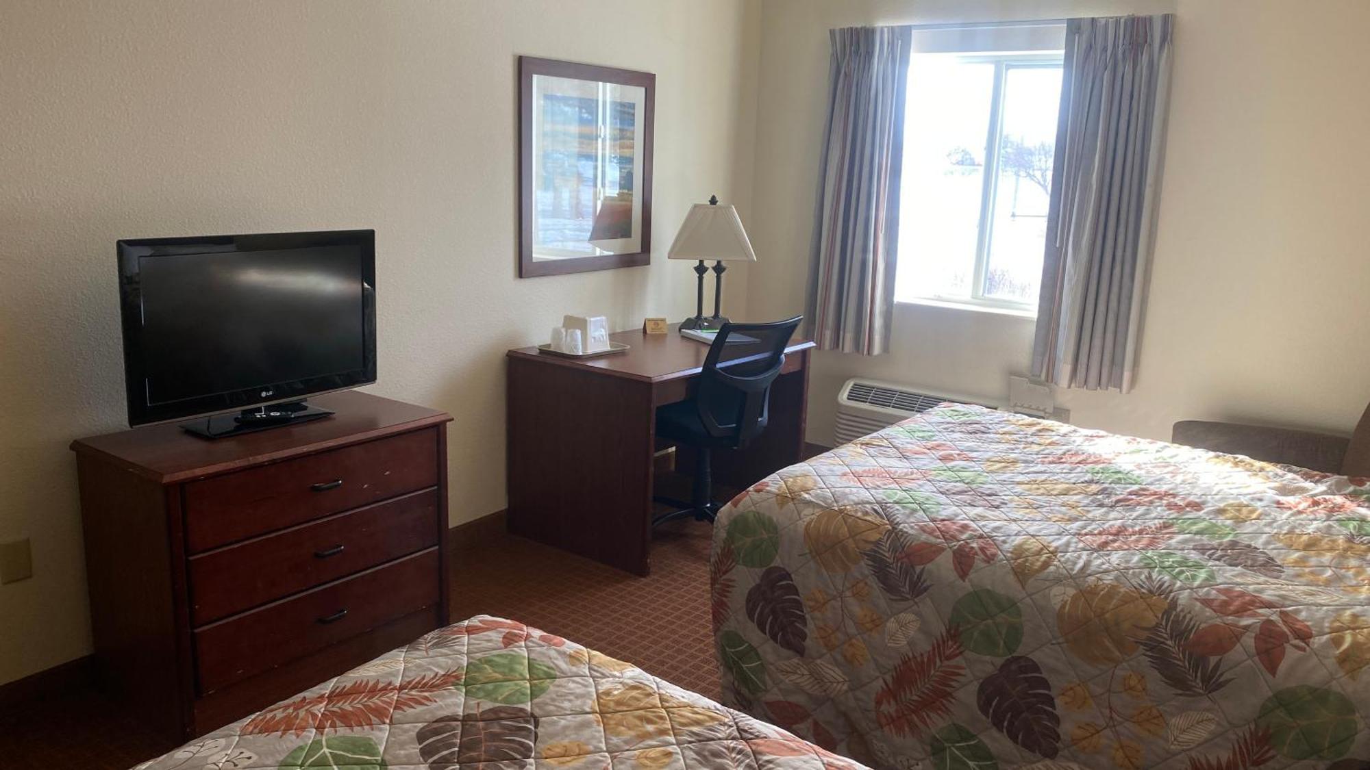Park View Inn & Suites Hoisington Near Great Bend Екстер'єр фото